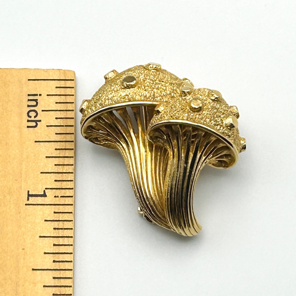 Vintage 60s Marcel Boucher Gold Tone Mushroom Brooch EUC - Picture 14 of 15